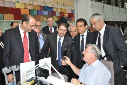 גלרייה - ביקור שגריר ארה"ב (בישראל) דן שפירו 31.10.2011, 35 מתוך 42