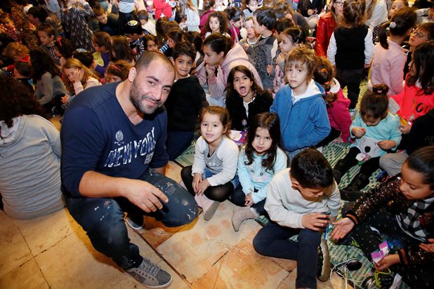 גלרייה - מסיבת חנוכה לילדי הבורסה בדימול 30.12.16, 34 מתוך 57